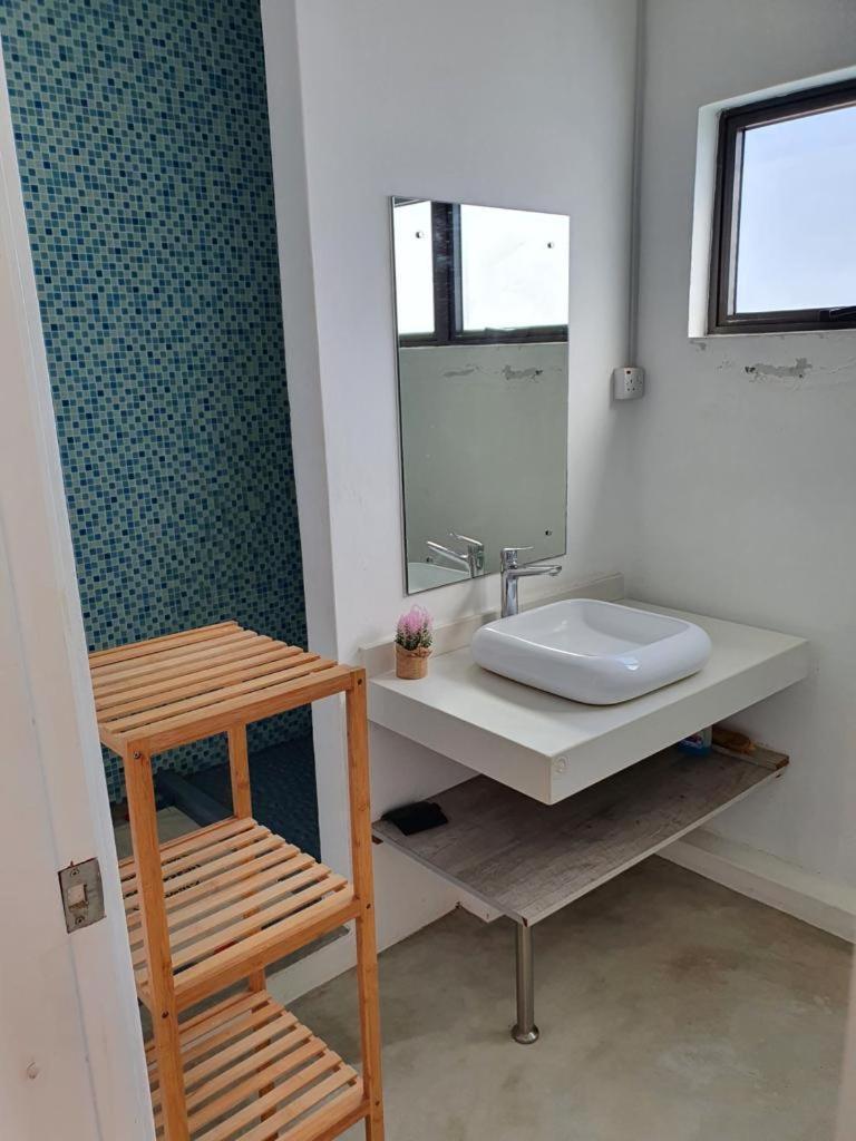 Cute Holiday Apartment In The Heart Of Grand Bay Экстерьер фото